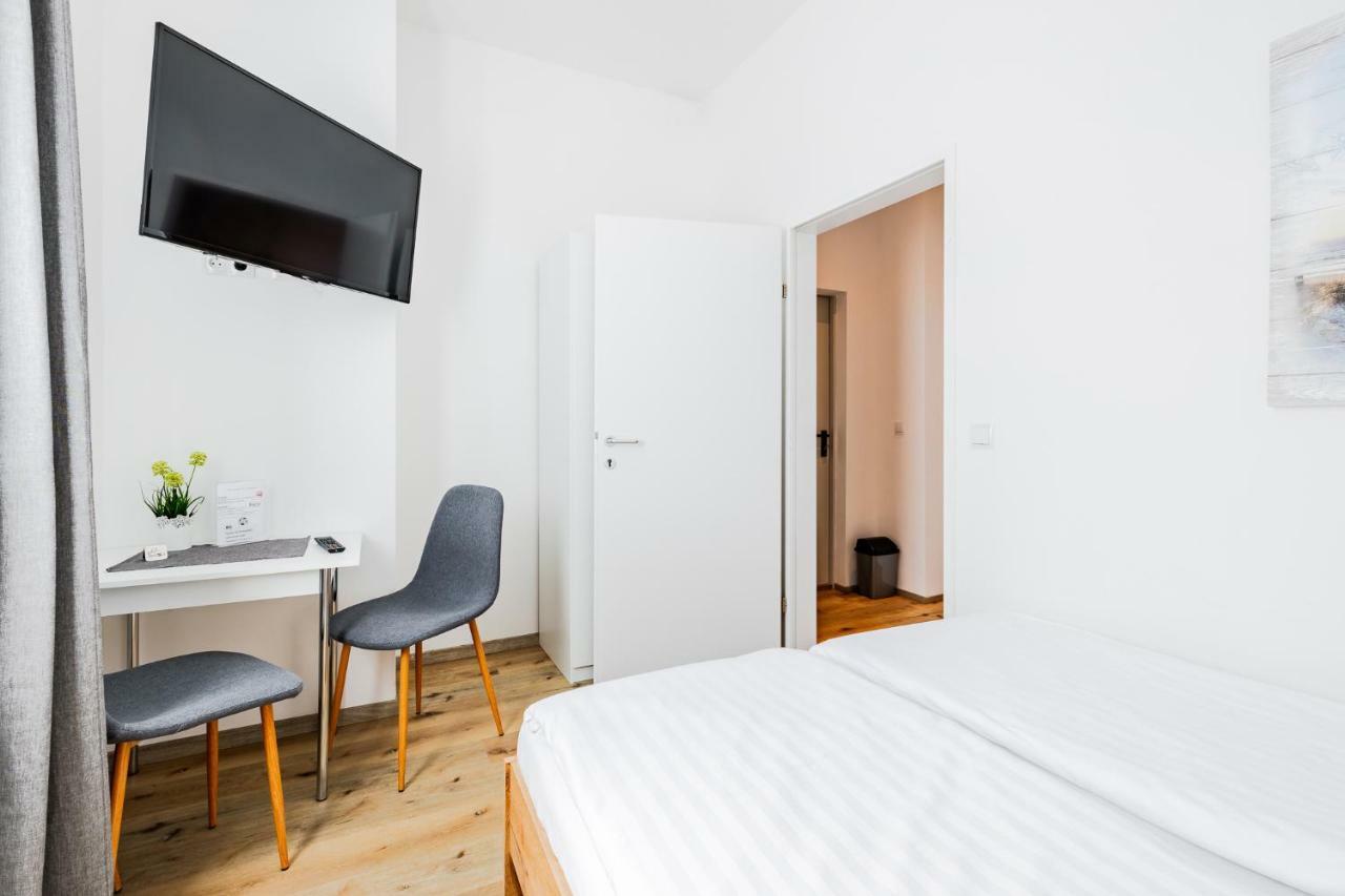 Budget Rooms West With Shared Kitchen Wien Exterior foto