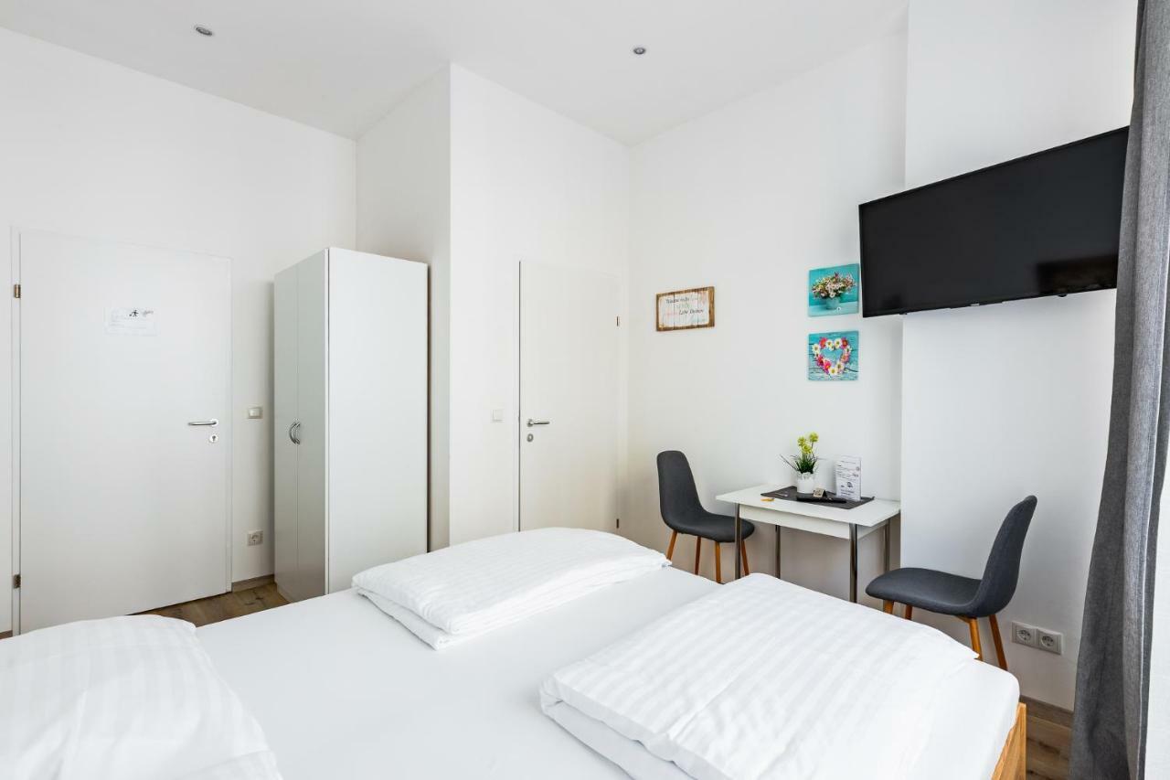 Budget Rooms West With Shared Kitchen Wien Exterior foto